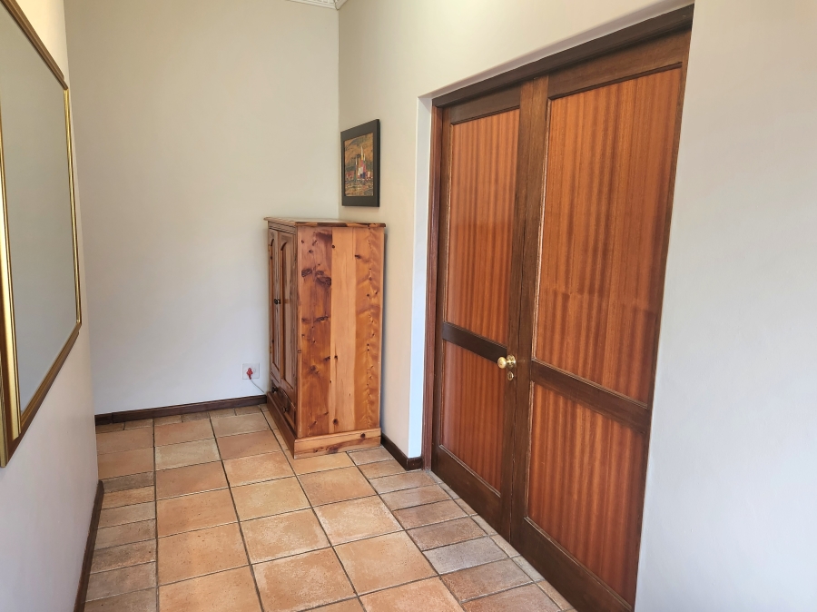 4 Bedroom Property for Sale in Panorama Western Cape